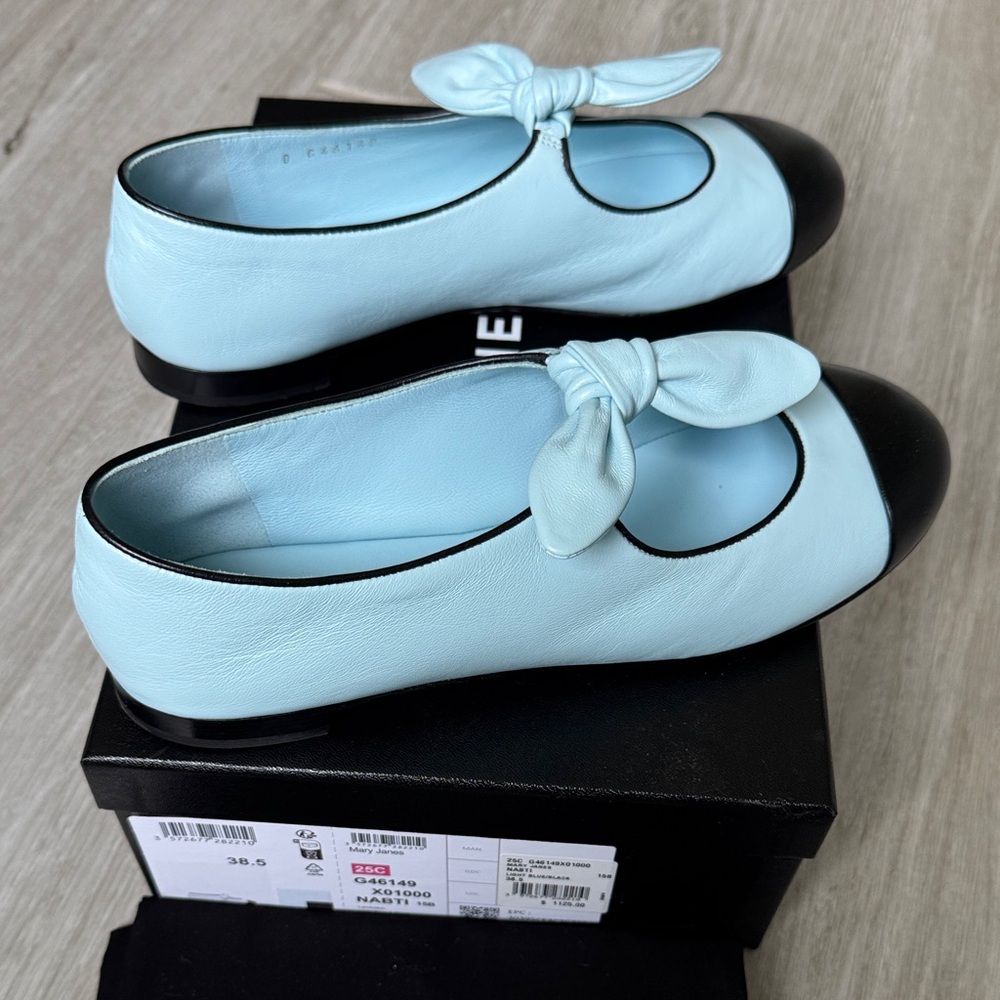 CHANEL Women's Light Blue and Black Flats with Bow - Picture 5 of 7